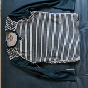 Patagonia men’s large capaline 3 midweight striped top